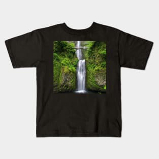 Beautiful Waterfall Meditation Gift Wild Nature Photography Kids T-Shirt